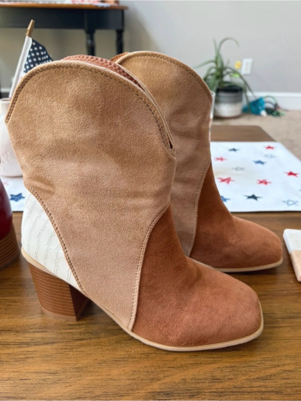 Women’s Two-Tone Suede Ankle Boots in Brown and Cream